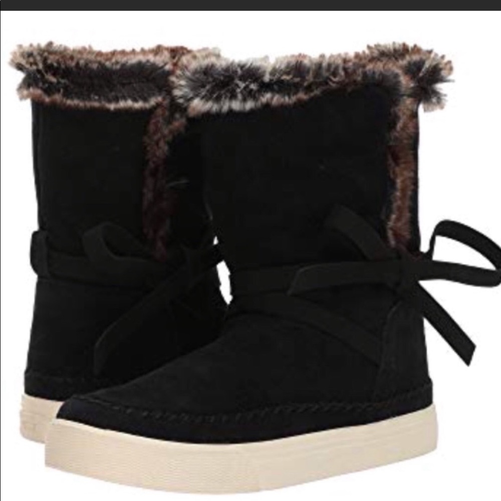 Toms Black Suede Faux Fur Boots